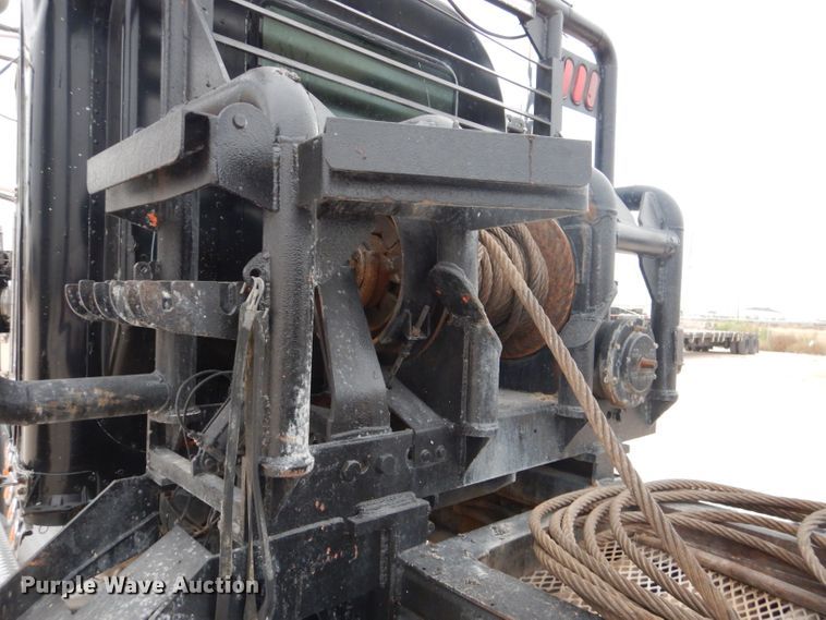 image for item DJ8878 1999 Peterbilt 379  semi truck