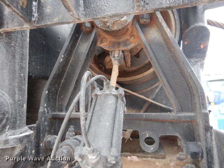 image for item DJ8878 1999 Peterbilt 379  semi truck