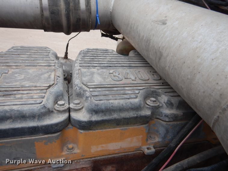 image for item DJ8878 1999 Peterbilt 379  semi truck