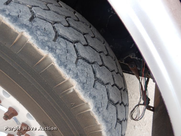 image for item DJ8878 1999 Peterbilt 379  semi truck