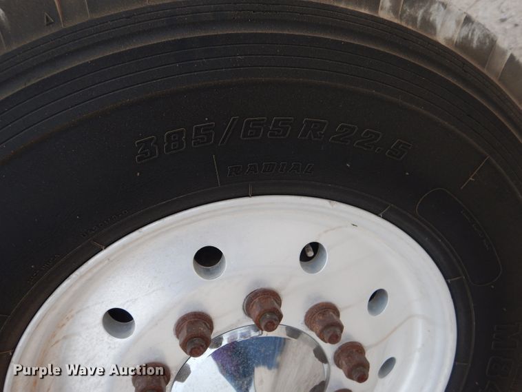 image for item DJ8878 1999 Peterbilt 379  semi truck