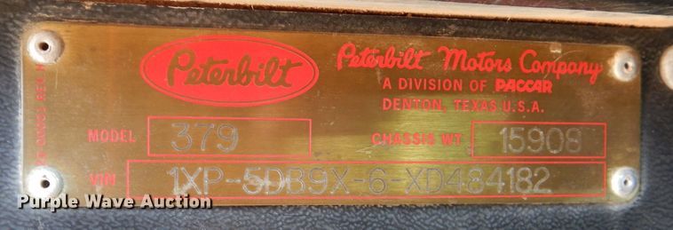 image for item DJ8878 1999 Peterbilt 379  semi truck