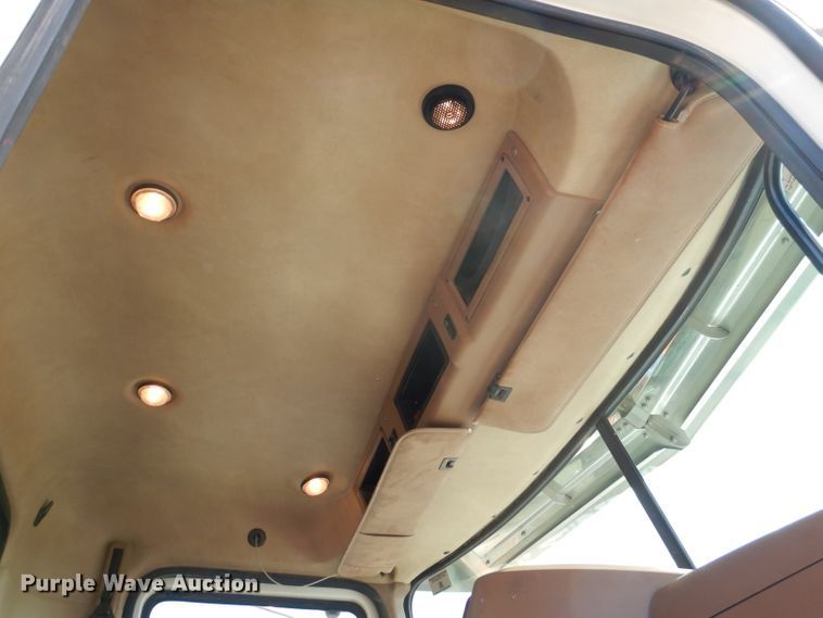 image for item DJ8887 2010 Mack GU713  winch truck