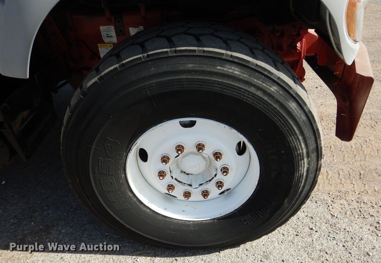 image for item DJ8887 2010 Mack GU713  winch truck