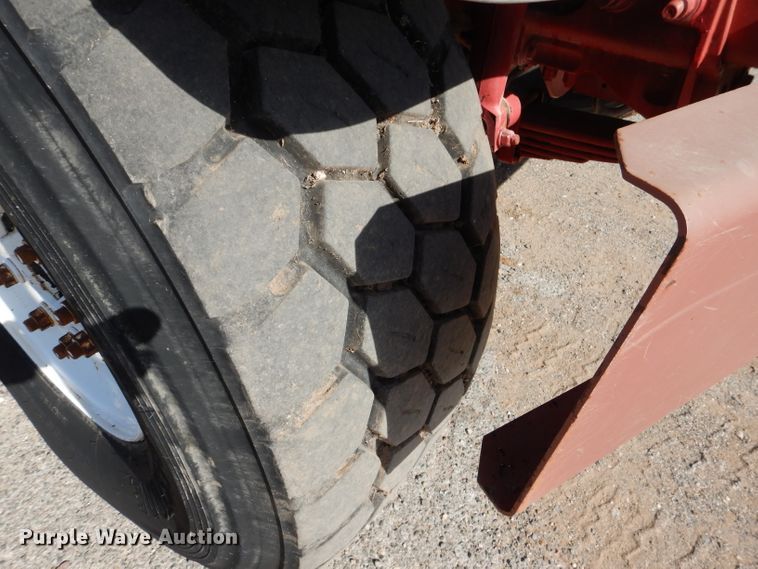 image for item DJ8887 2010 Mack GU713  winch truck