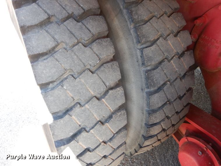 image for item DJ8887 2010 Mack GU713  winch truck