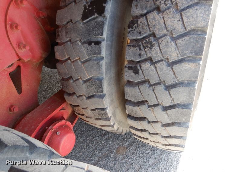 image for item DJ8887 2010 Mack GU713  winch truck