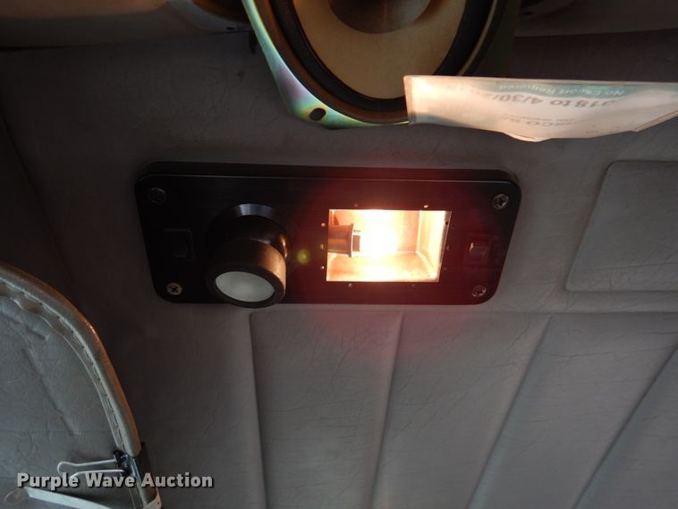 image for item DK1249 2005 Peterbilt 378  roll-off container truck