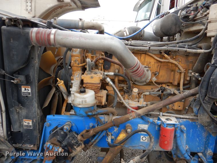 image for item DK1249 2005 Peterbilt 378  roll-off container truck