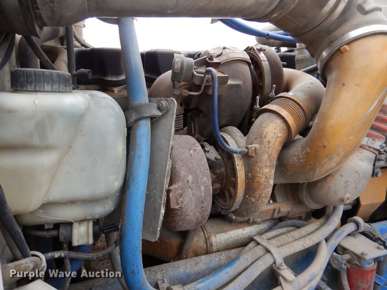 image for item DK1249 2005 Peterbilt 378  roll-off container truck