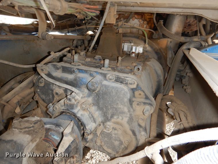 image for item DK1249 2005 Peterbilt 378  roll-off container truck