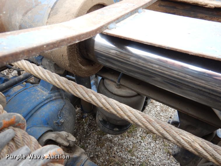 image for item DK1249 2005 Peterbilt 378  roll-off container truck