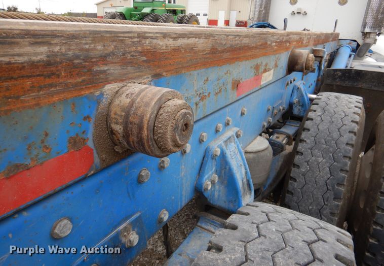 image for item DK1249 2005 Peterbilt 378  roll-off container truck