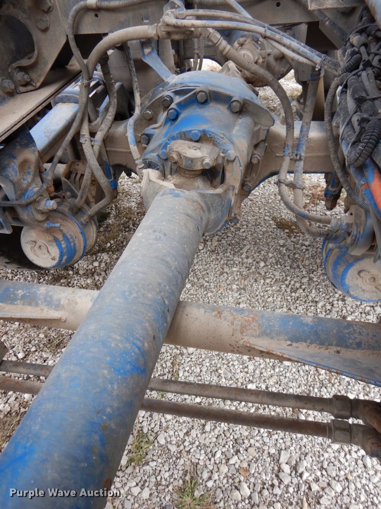 image for item DK1249 2005 Peterbilt 378  roll-off container truck