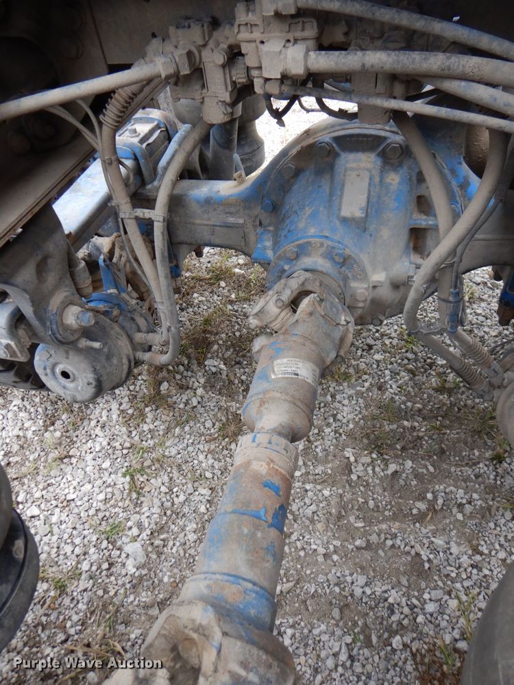 image for item DK1249 2005 Peterbilt 378  roll-off container truck