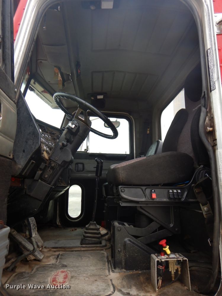 image for item DK1354 1998 Peterbilt 357  semi truck