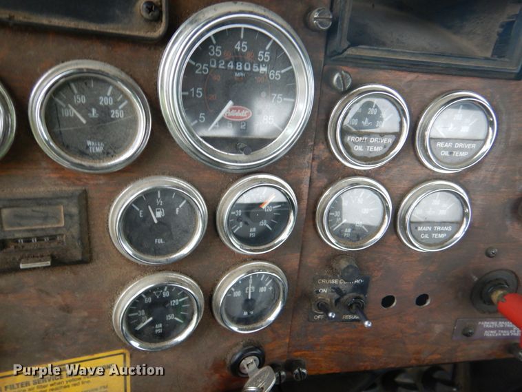 image for item DK1354 1998 Peterbilt 357  semi truck