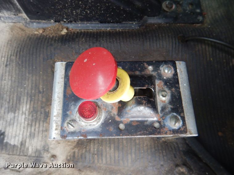 image for item DK1354 1998 Peterbilt 357  semi truck