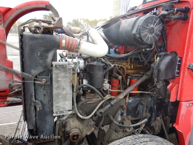 image for item DK1354 1998 Peterbilt 357  semi truck