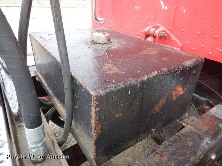 image for item DK1354 1998 Peterbilt 357  semi truck