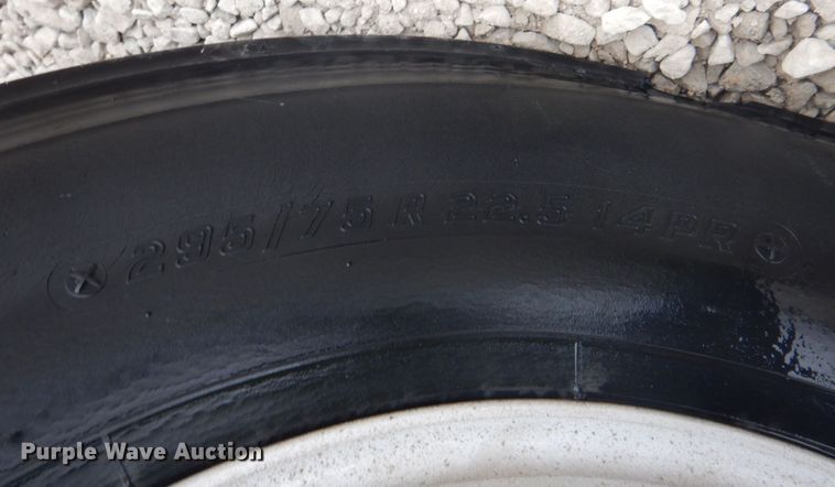 image for item DK1354 1998 Peterbilt 357  semi truck