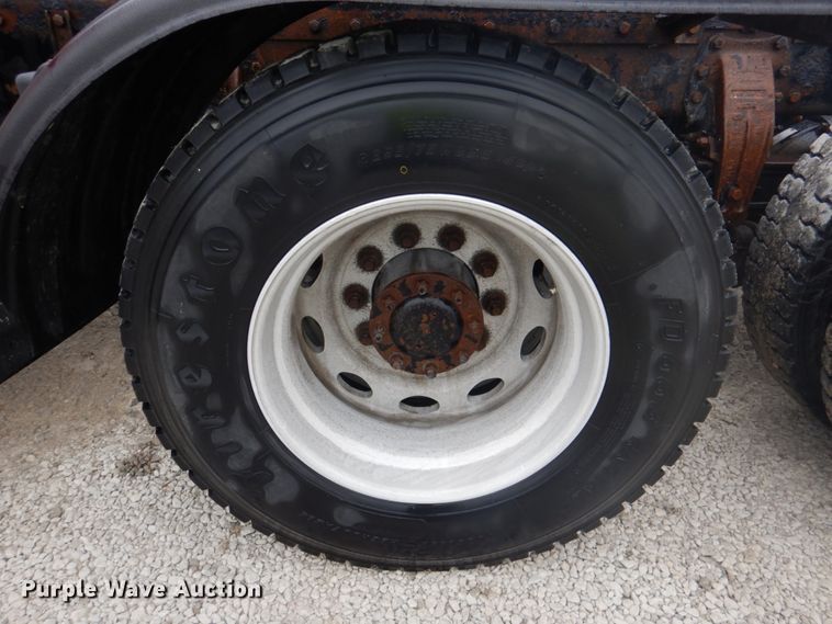 image for item DK1354 1998 Peterbilt 357  semi truck