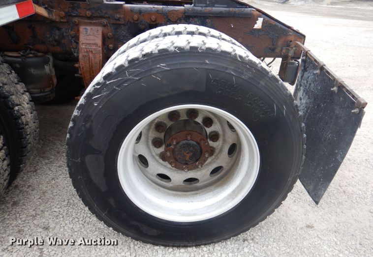 image for item DK1354 1998 Peterbilt 357  semi truck