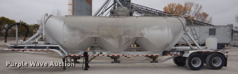 image for item DK1355 2007 Heil  pneumatic dry bulk trailer