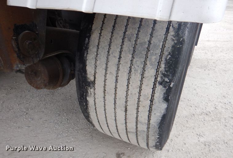 image for item DK1355 2007 Heil  pneumatic dry bulk trailer