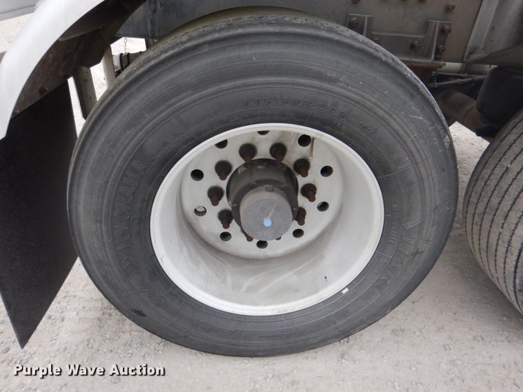 image for item DK1355 2007 Heil  pneumatic dry bulk trailer