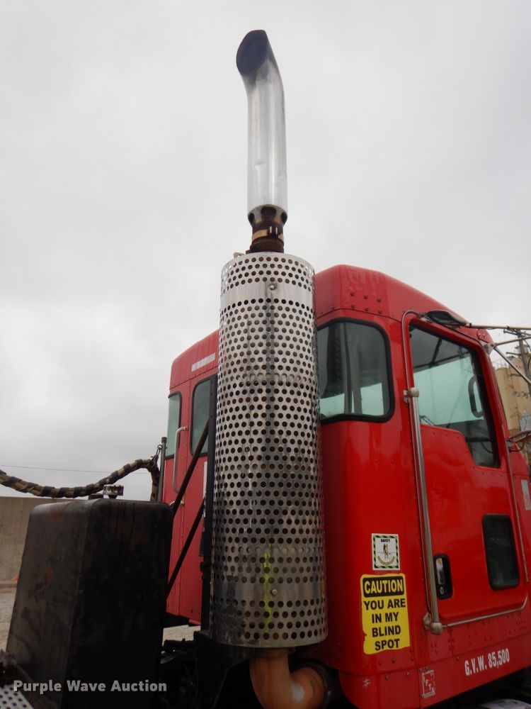 image for item DK1356 2008 Kenworth T800  semi truck