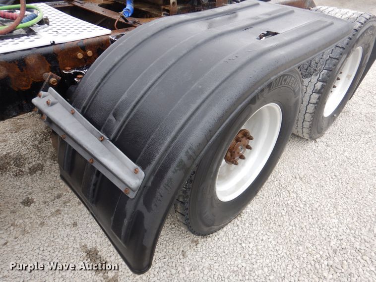 image for item DK1356 2008 Kenworth T800  semi truck