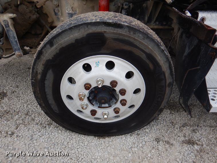 image for item DK1356 2008 Kenworth T800  semi truck