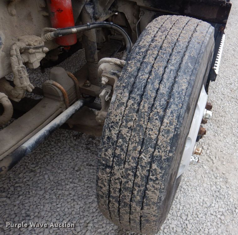 image for item DK1356 2008 Kenworth T800  semi truck