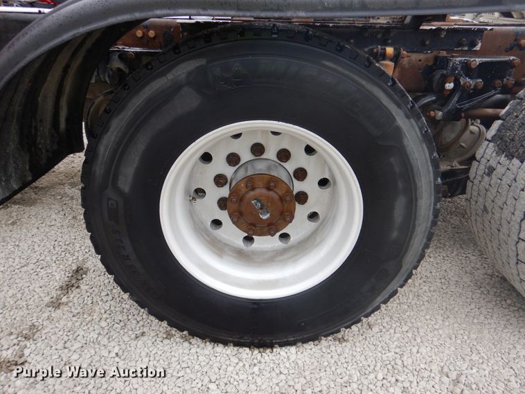 image for item DK1356 2008 Kenworth T800  semi truck