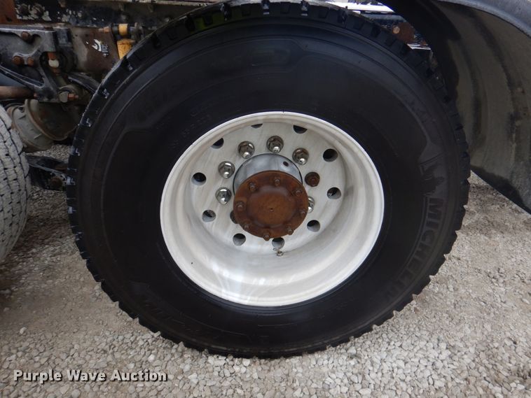 image for item DK1356 2008 Kenworth T800  semi truck