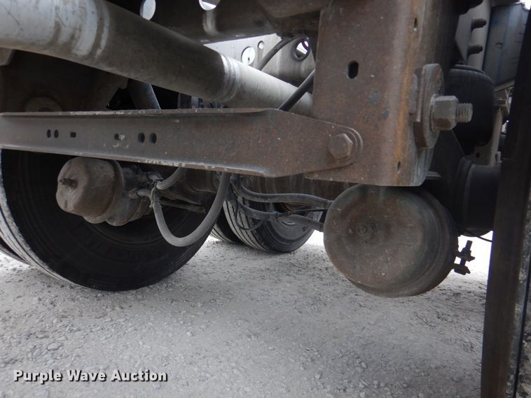 image for item DK1357 2008 Heil  pneumatic dry bulk trailer