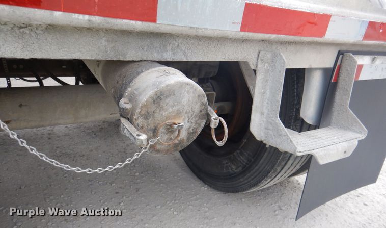 image for item DK1357 2008 Heil  pneumatic dry bulk trailer