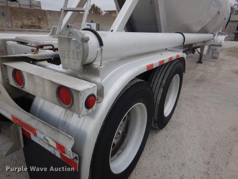 image for item DK1357 2008 Heil  pneumatic dry bulk trailer