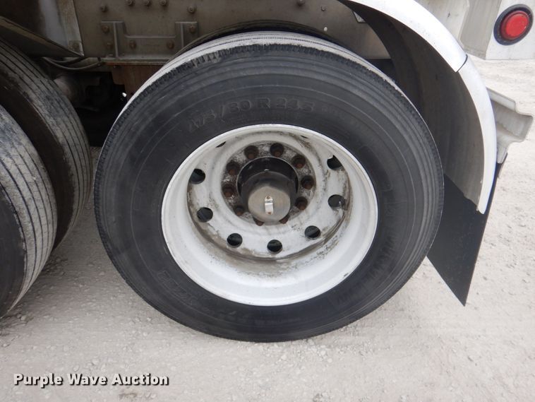 image for item DK1357 2008 Heil  pneumatic dry bulk trailer