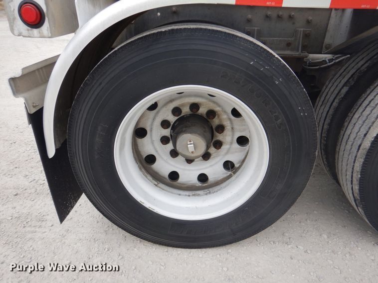 image for item DK1357 2008 Heil  pneumatic dry bulk trailer