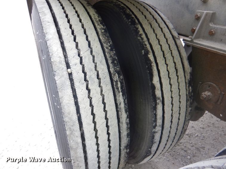 image for item DK1357 2008 Heil  pneumatic dry bulk trailer