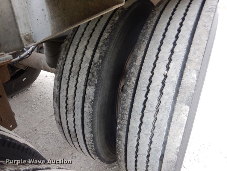 image for item DK1357 2008 Heil  pneumatic dry bulk trailer