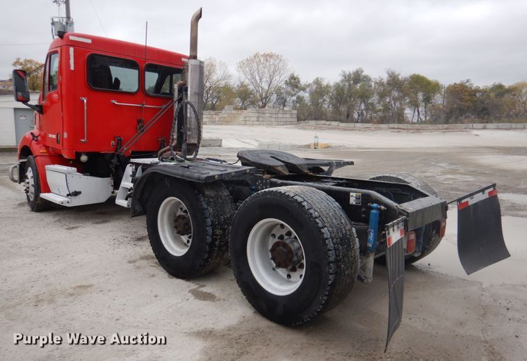 image for item DK1358 2009 Peterbilt 387  semi truck