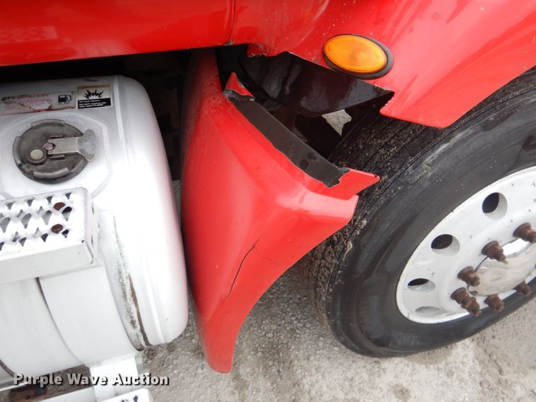 image for item DK1358 2009 Peterbilt 387  semi truck