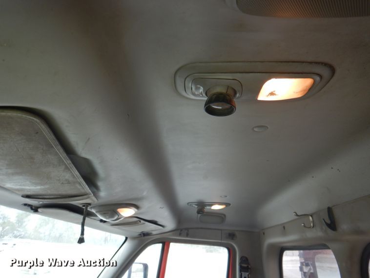 image for item DK1358 2009 Peterbilt 387  semi truck