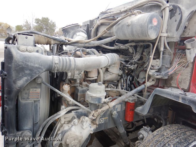 image for item DK1358 2009 Peterbilt 387  semi truck
