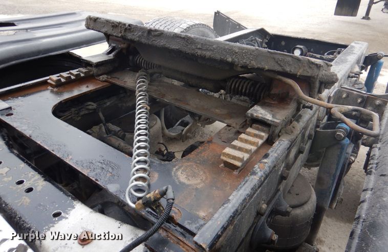 image for item DK1358 2009 Peterbilt 387  semi truck