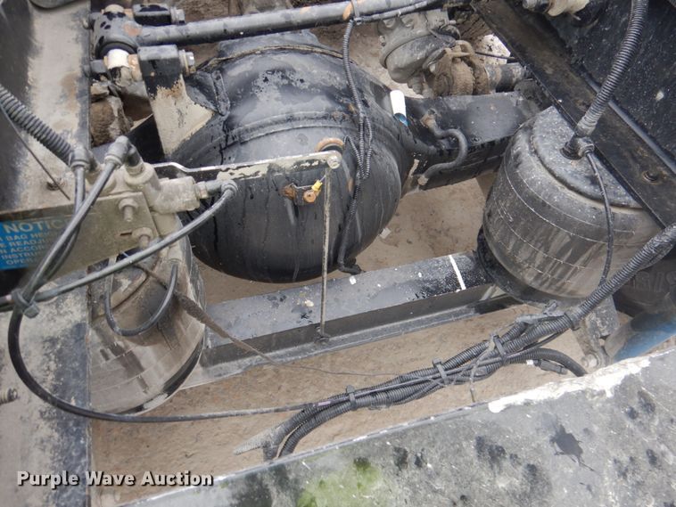 image for item DK1358 2009 Peterbilt 387  semi truck