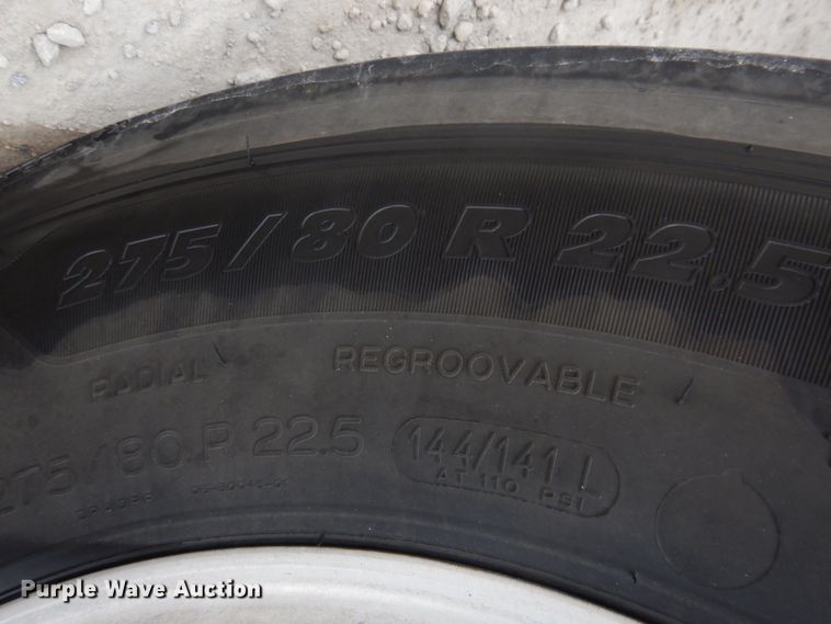 image for item DK1358 2009 Peterbilt 387  semi truck